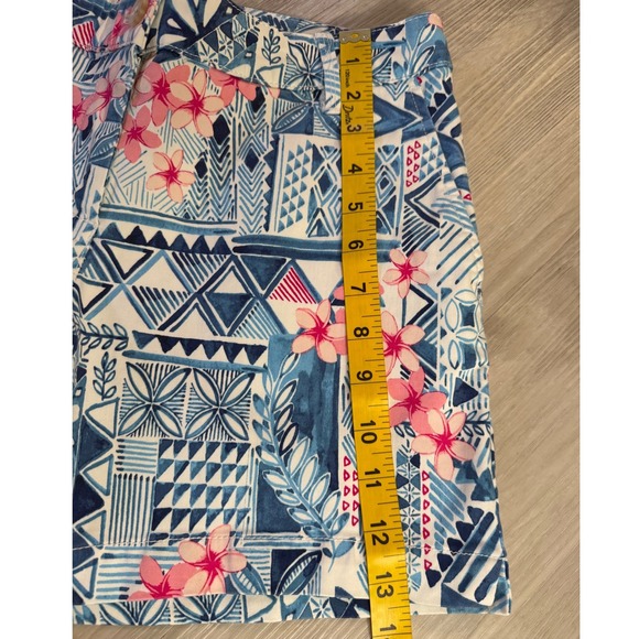 Tommy Bahama Womens Size 4 Blue Pink Geometric Floral Tribal Print Cotton Shorts - Picture 5 of 11